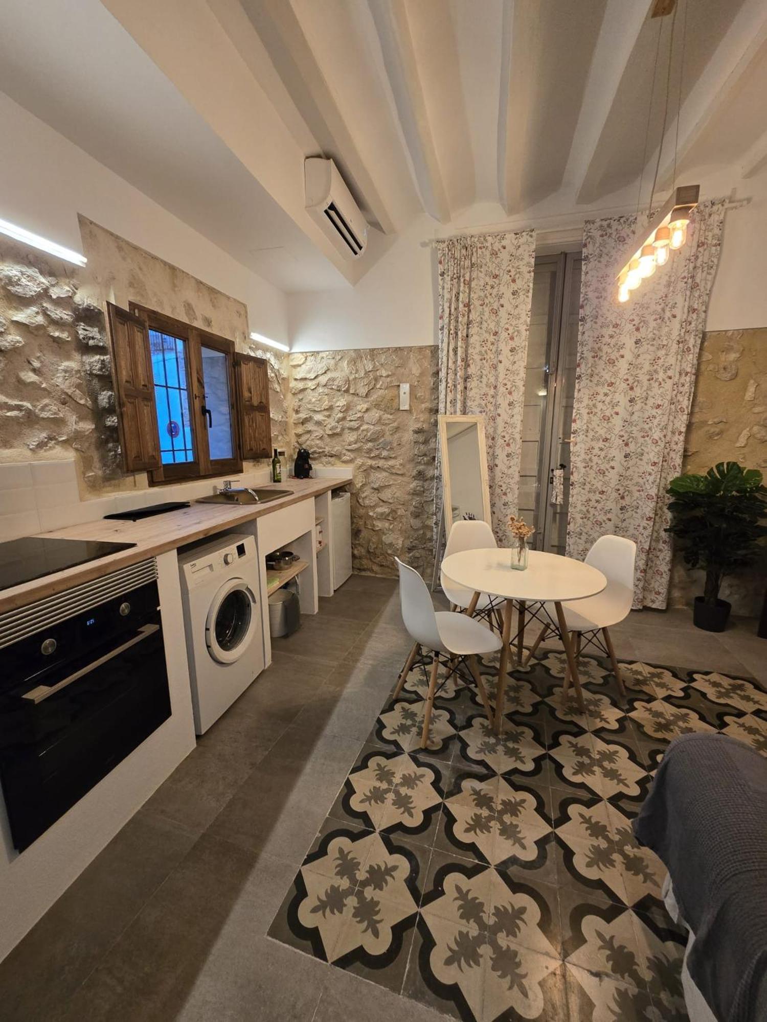 Suite Independiente De 45 M2 Con Banera En Pleno Casco Viejo Altea Luaran gambar